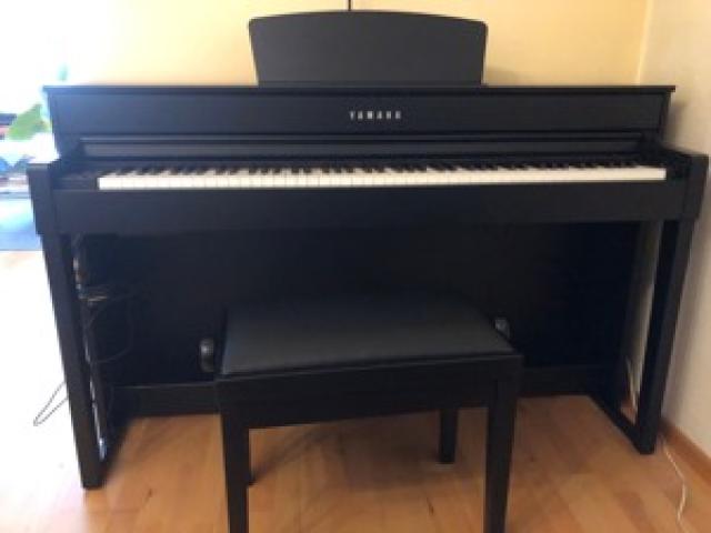 E-Piano Yamaha CLP-535B - 1